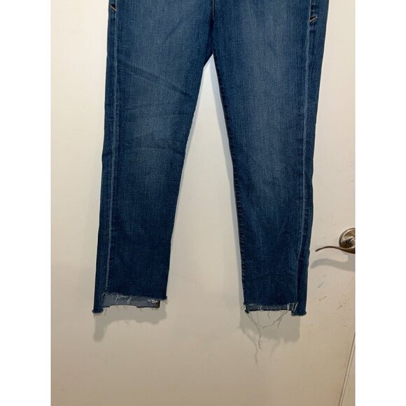 Good American Step Hem Straight Jeans  Women's Size 6/28 - Picture 5 of 11